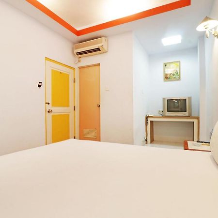 Mutiara Sari Hotel 마카사르 외부 사진