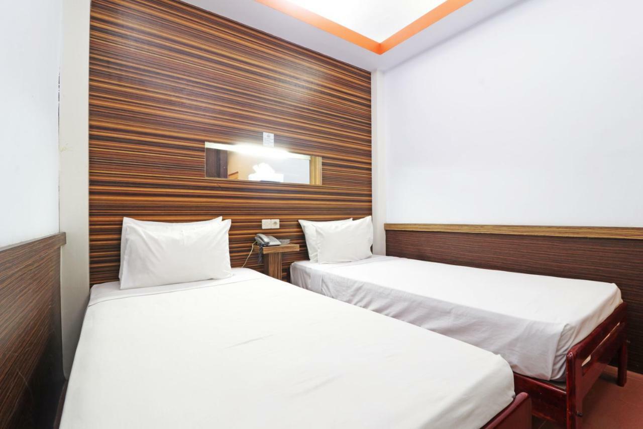 Mutiara Sari Hotel 마카사르 외부 사진