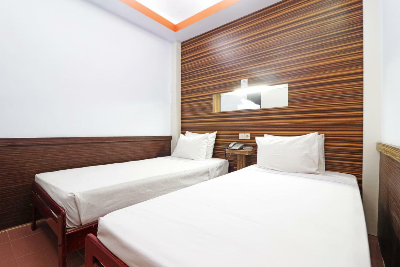 Mutiara Sari Hotel 마카사르 외부 사진