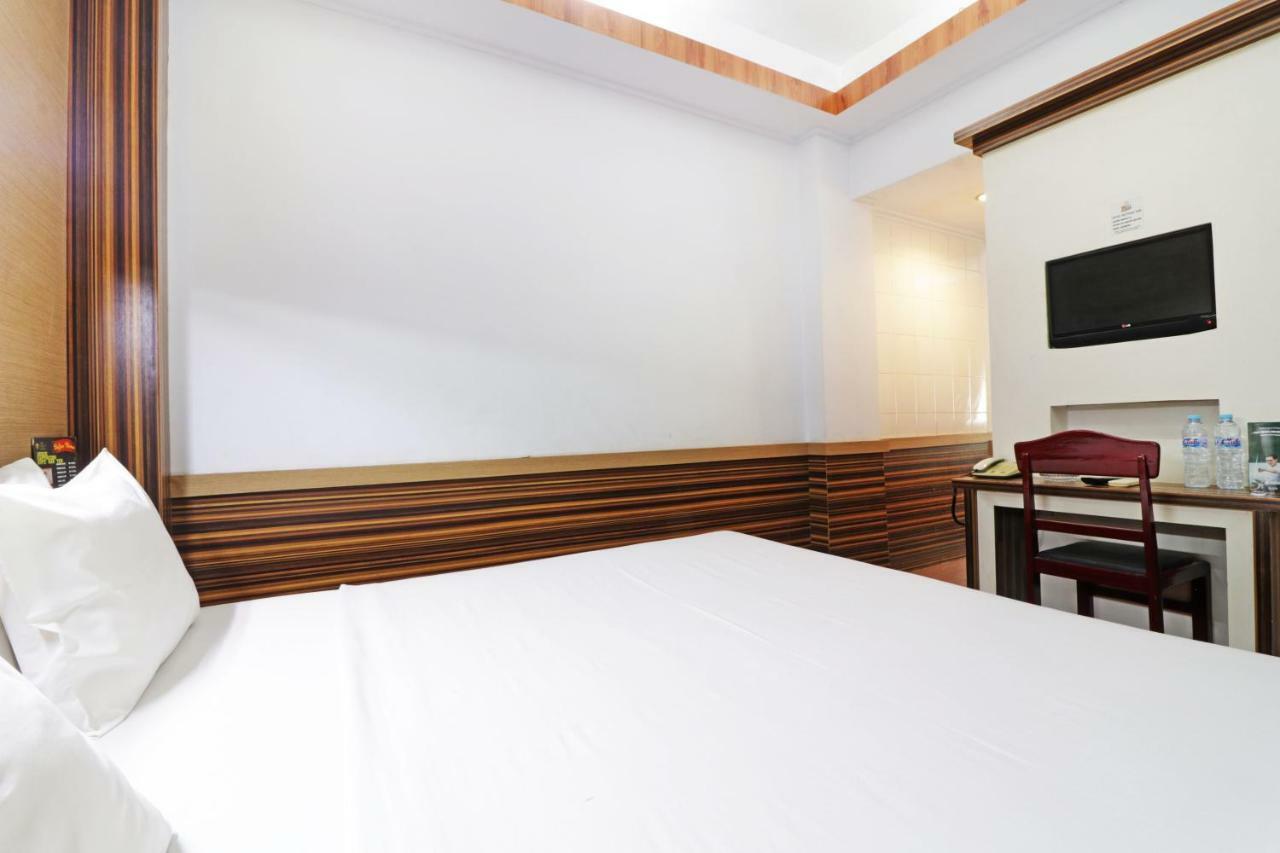 Mutiara Sari Hotel 마카사르 외부 사진