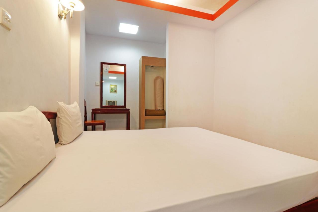 Mutiara Sari Hotel 마카사르 외부 사진